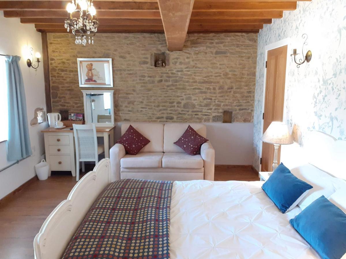 Ashton Keynes The Byre North End Farm Bed & Breakfast エクステリア 写真